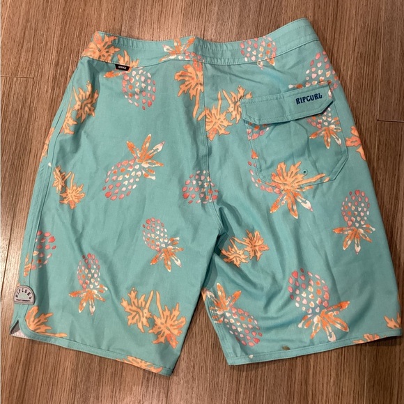 Rip Curl Aqua Swim Shorts – Orange Pineapple Print – Size 31 – NWT - Picture 3 of 3